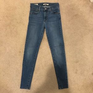 LEVI’S 720 super skinny jeans